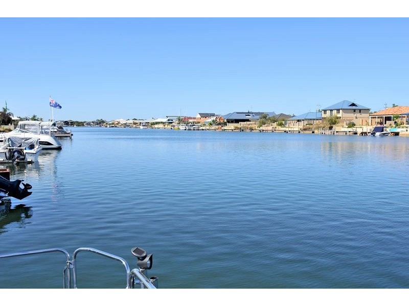 24 Murray Waters Blvd, South Yunderup WA 6208