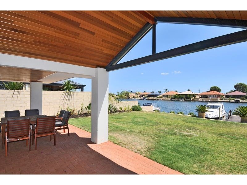 24 Murray Waters Blvd, South Yunderup WA 6208