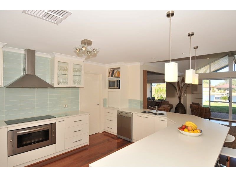 24 Murray Waters Blvd, South Yunderup WA 6208