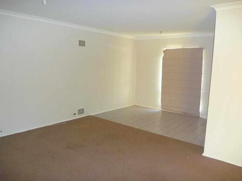 10 Hakea Place, Pinjarra WA 6208