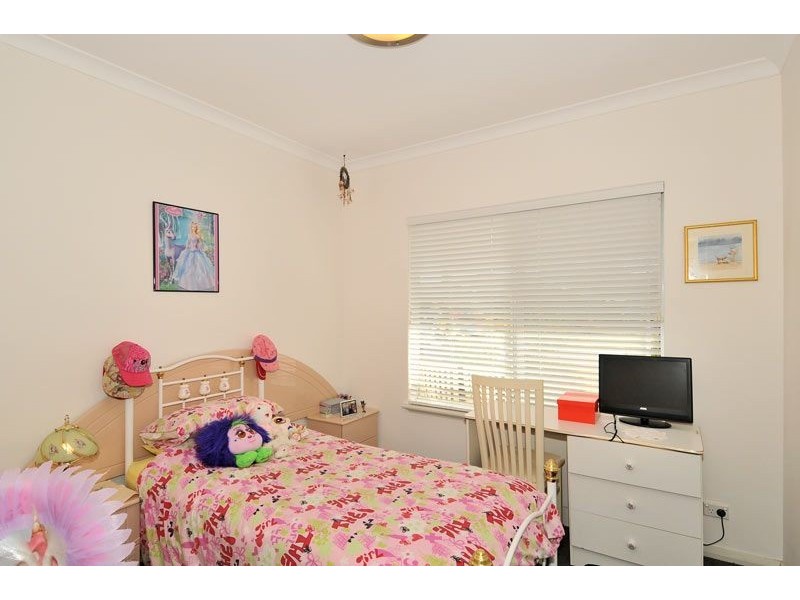 4 WOODSTOCK TURN, Ravenswood WA 6208