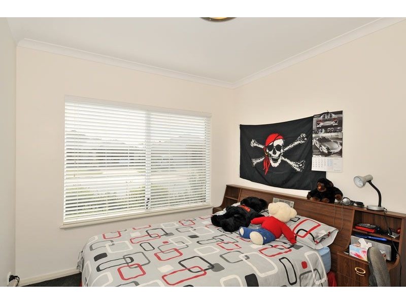 4 WOODSTOCK TURN, Ravenswood WA 6208