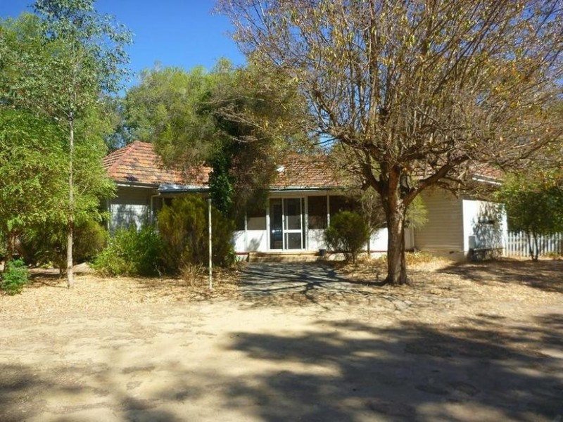 18 Paterson Road, Pinjarra WA 6208