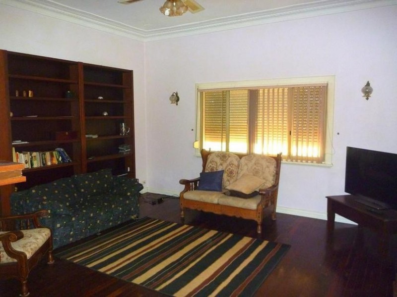 18 Paterson Road, Pinjarra WA 6208