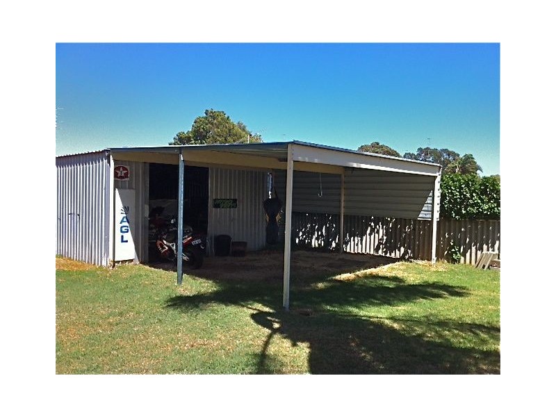 11 Fitzpatrick Street, Waroona WA 6215