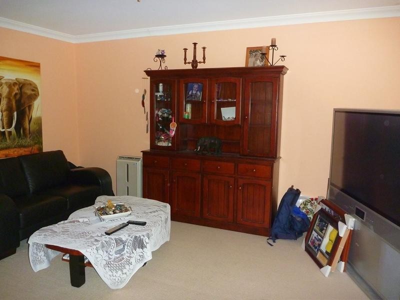 16 Country Road, Pinjarra WA 6208