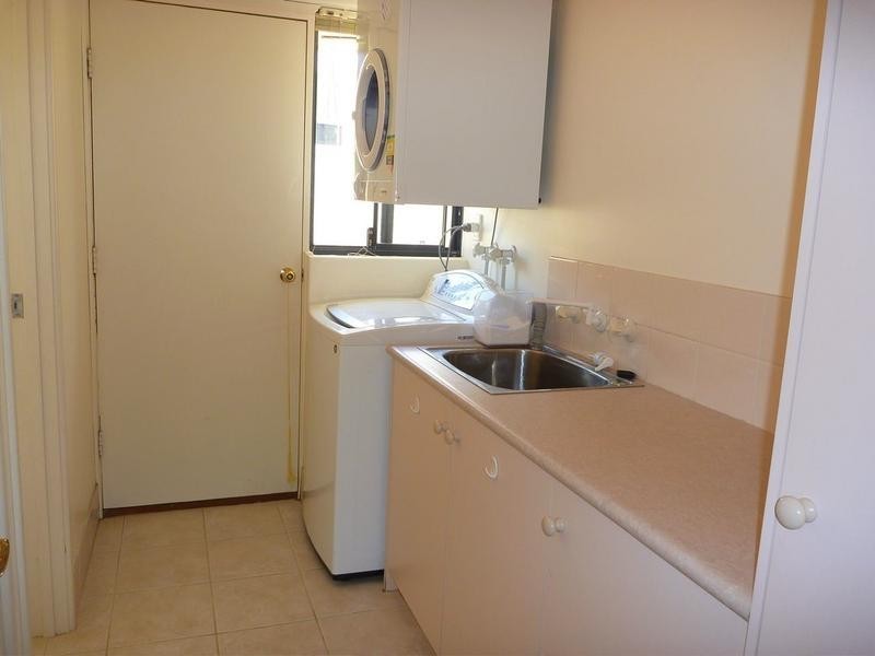 16 Country Road, Pinjarra WA 6208