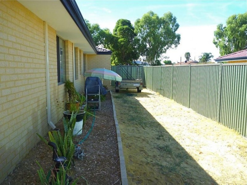 33 Wisteria Crescent, Pinjarra WA 6208