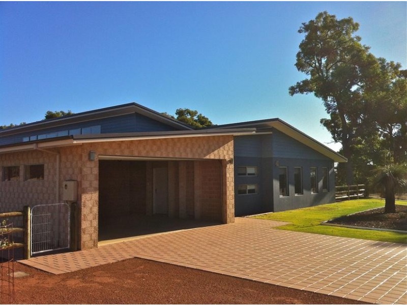 59 Wingate Vista, Waroona WA 6215