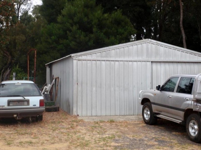 25 Grevillea Road, Dwellingup WA 6213