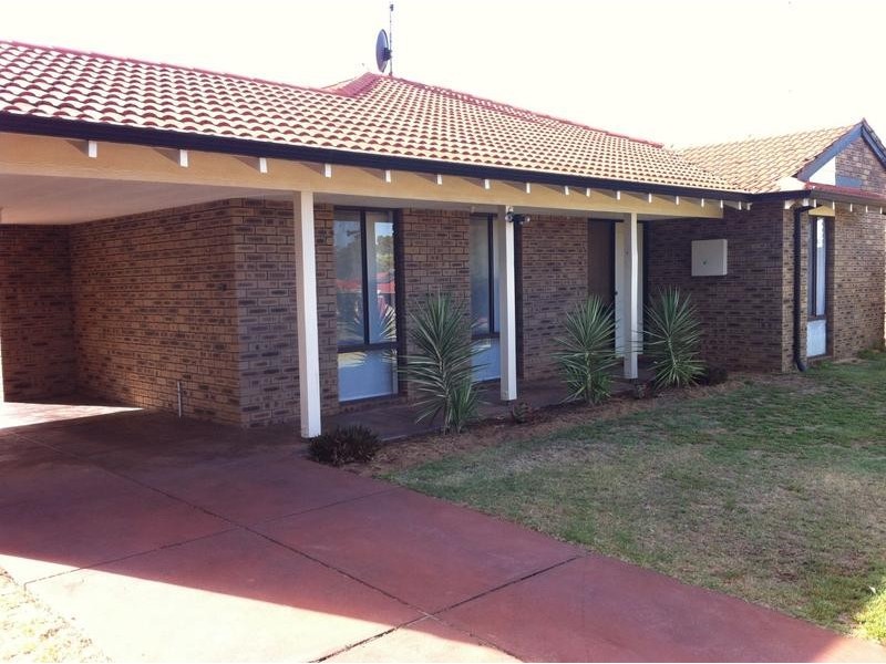 8 Armstrong Court, Waroona WA 6215