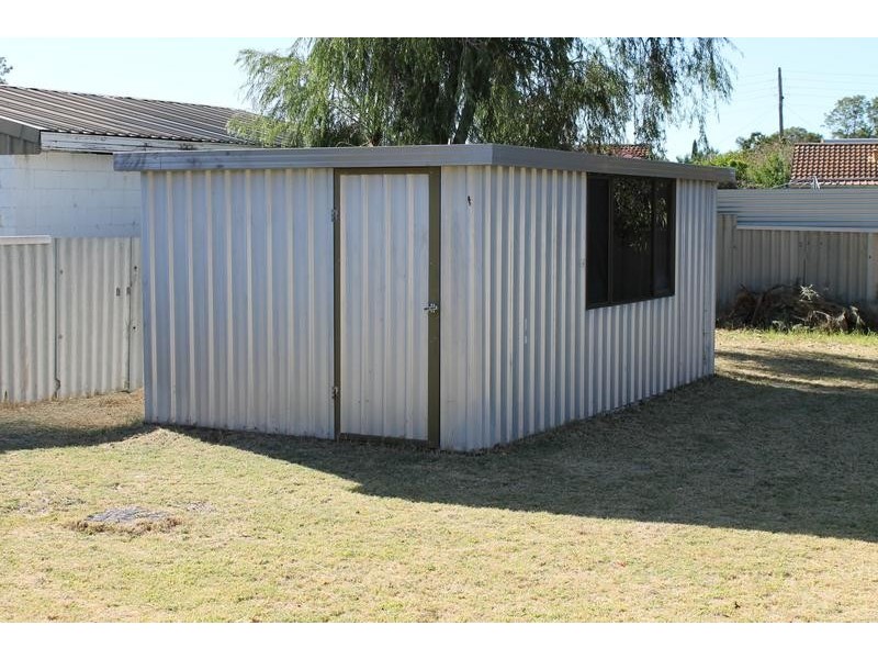 4 Flaveria Place, Pinjarra WA 6208