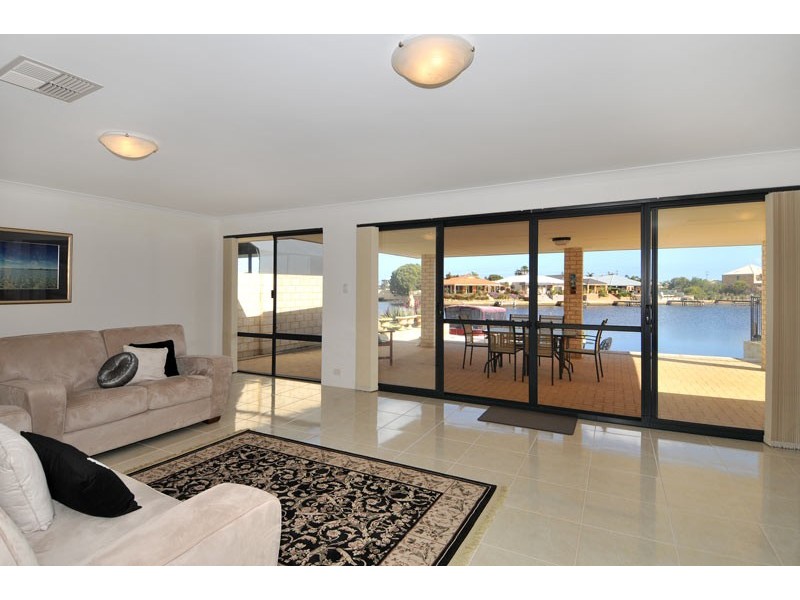 112 Murray Waters Blvd, South Yunderup WA 6208