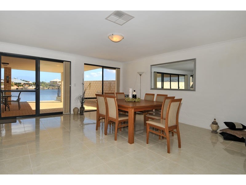 112 Murray Waters Blvd, South Yunderup WA 6208