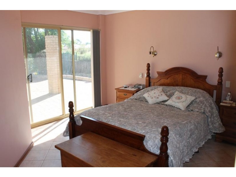 16 Egret Place, South Yunderup WA 6208