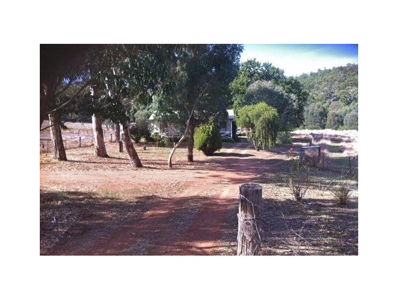 L 2 Pinjarra Williams Road, Dwellingup WA 6213