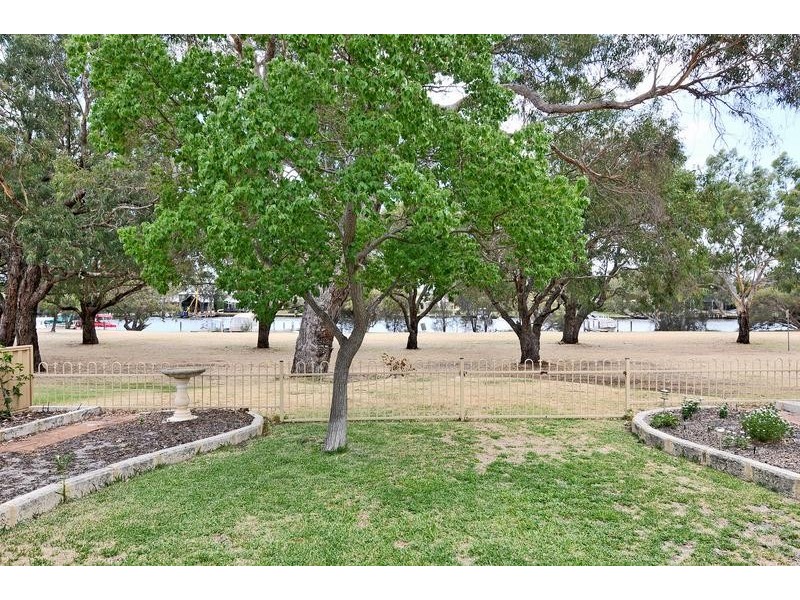 41 Willow Gardens, South Yunderup WA 6208