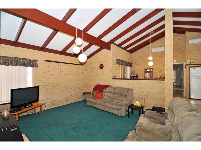 41 Willow Gardens, South Yunderup WA 6208