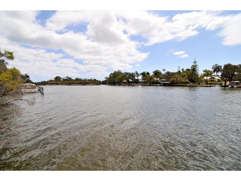 41 Willow Gardens, South Yunderup WA 6208