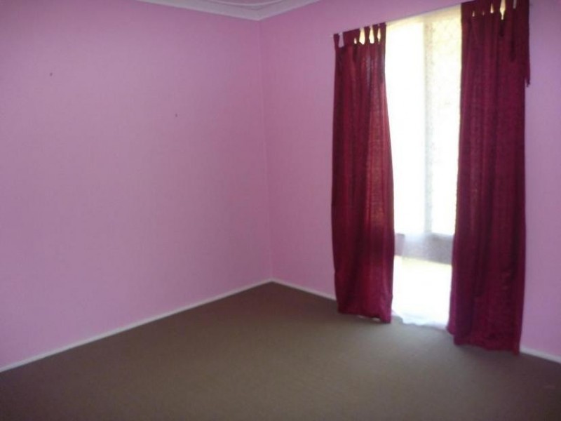 10 Hakea Place, Pinjarra WA 6208