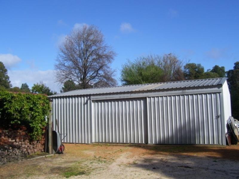 9 Kennedy Street, Dwellingup WA 6213