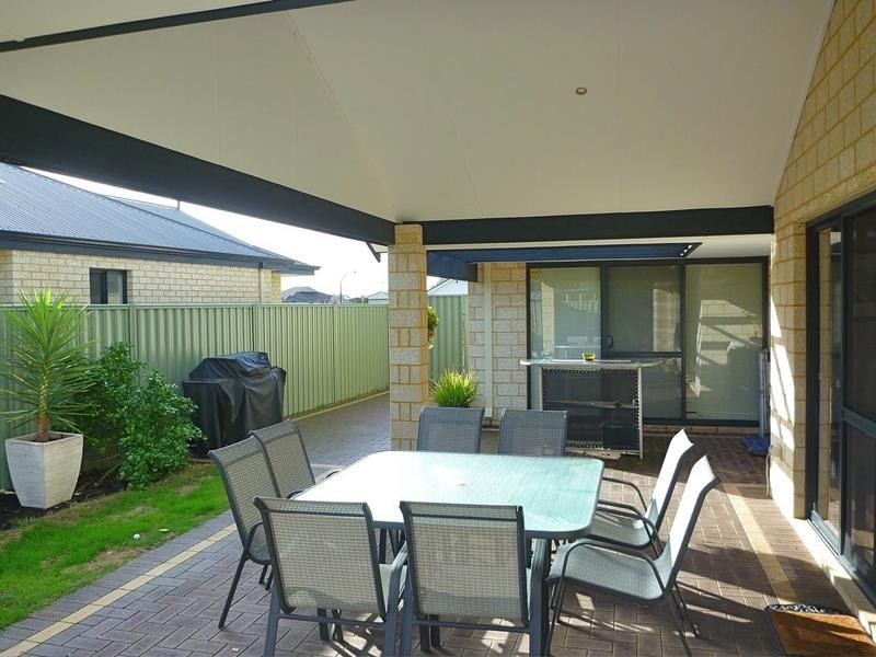 3 WOODSTOCK TURN, Ravenswood WA 6208