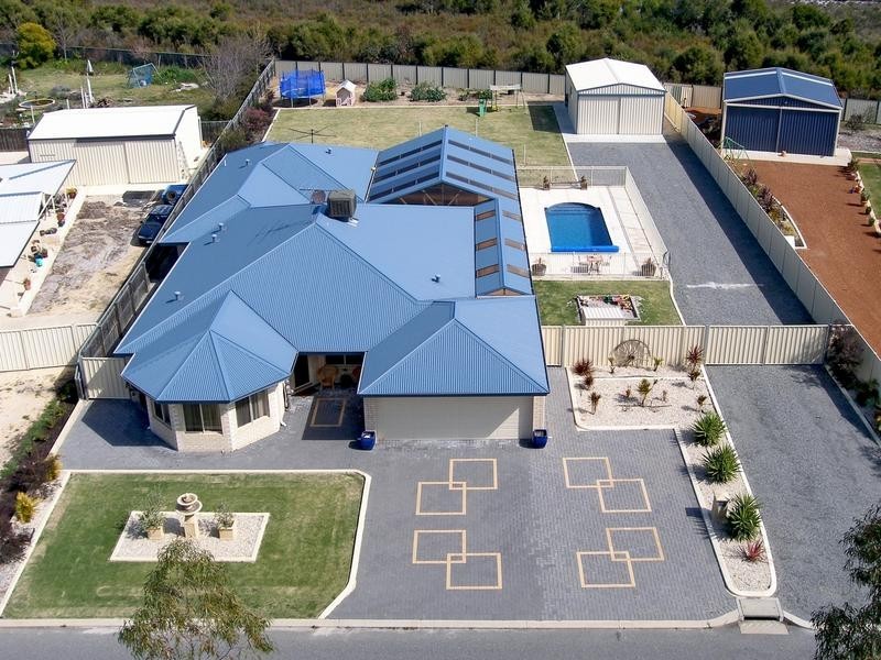 57 Country Road, Pinjarra WA 6208