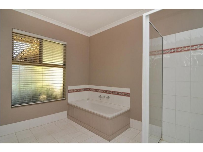 20 Elleker Close, Greenfields WA 6210