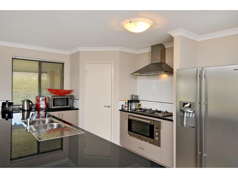 12 Goldseeker Loop, Ravenswood WA 6208