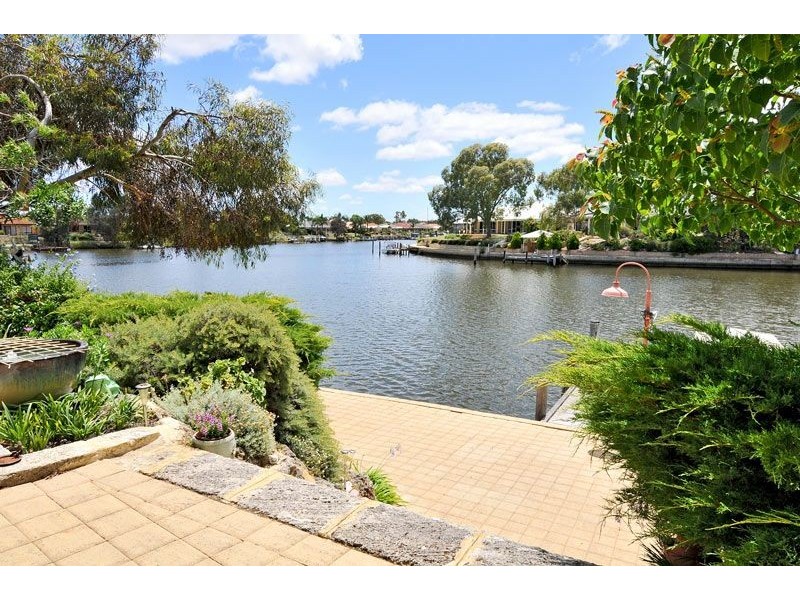 14 ROBERTSON GROVE, South Yunderup WA 6208