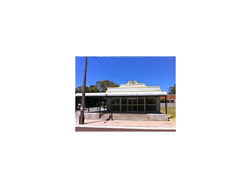 22 FOURACRE ST, Waroona WA 6215