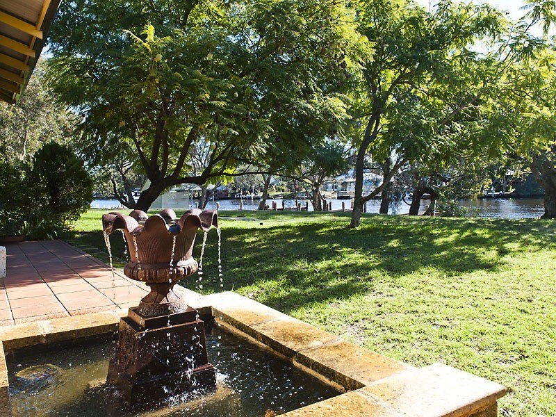 7 Banksia Terrace, South Yunderup WA 6208