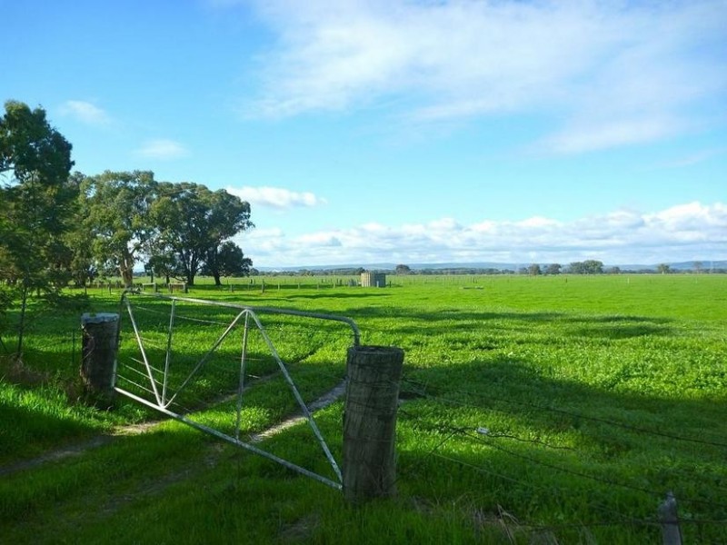 495 Old Bunbury Road, Blythewood, Pinjarra WA 6208