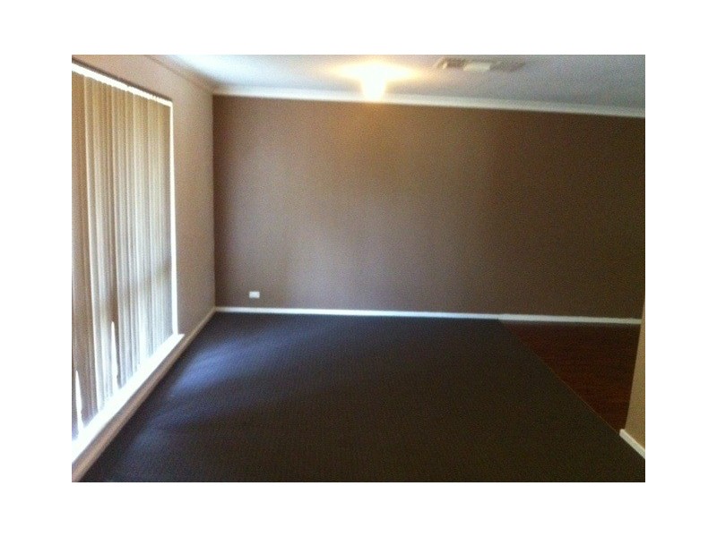 2 Eastcott Place, Waroona WA 6215