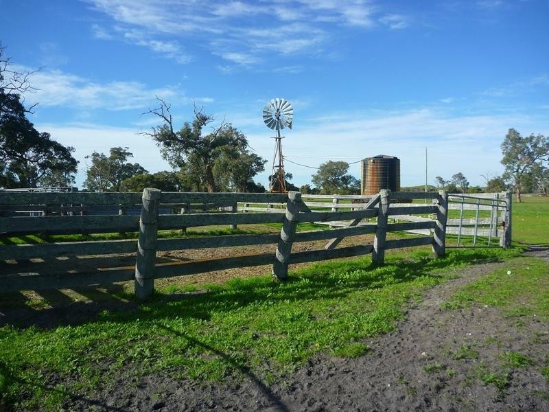 128 Daudson Road, Nirimba, Pinjarra WA 6208