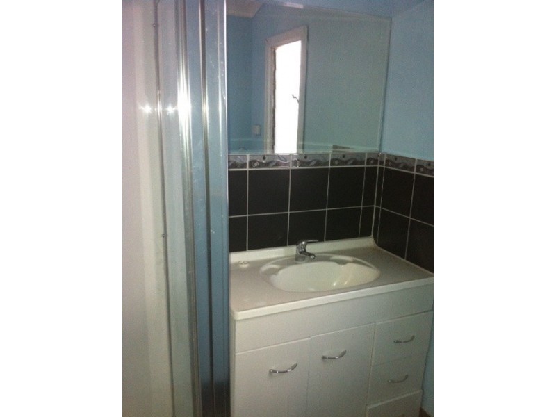 5 Sutton Street, Waroona WA 6215