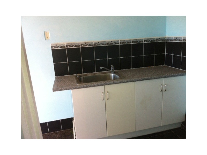 5 Sutton Street, Waroona WA 6215