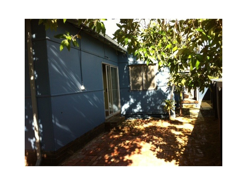 5 Sutton Street, Waroona WA 6215