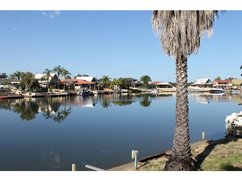 81 ALLAMBI WAY, South Yunderup WA 6208