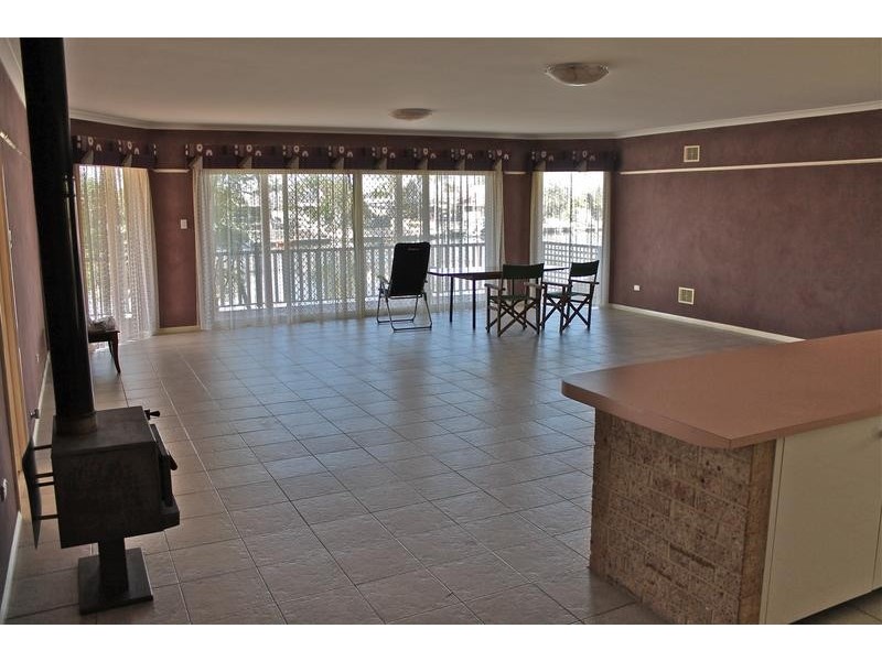 81 ALLAMBI WAY, South Yunderup WA 6208