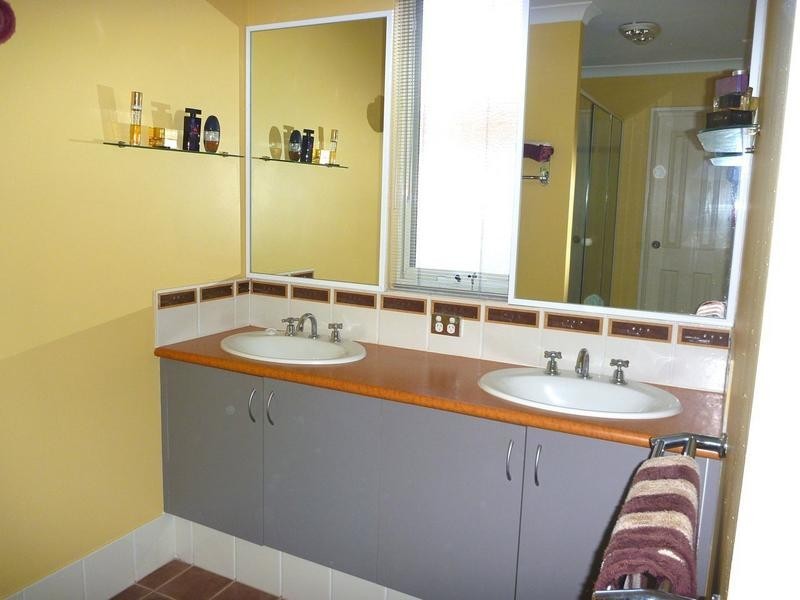 18 Taylor Court, Pinjarra WA 6208