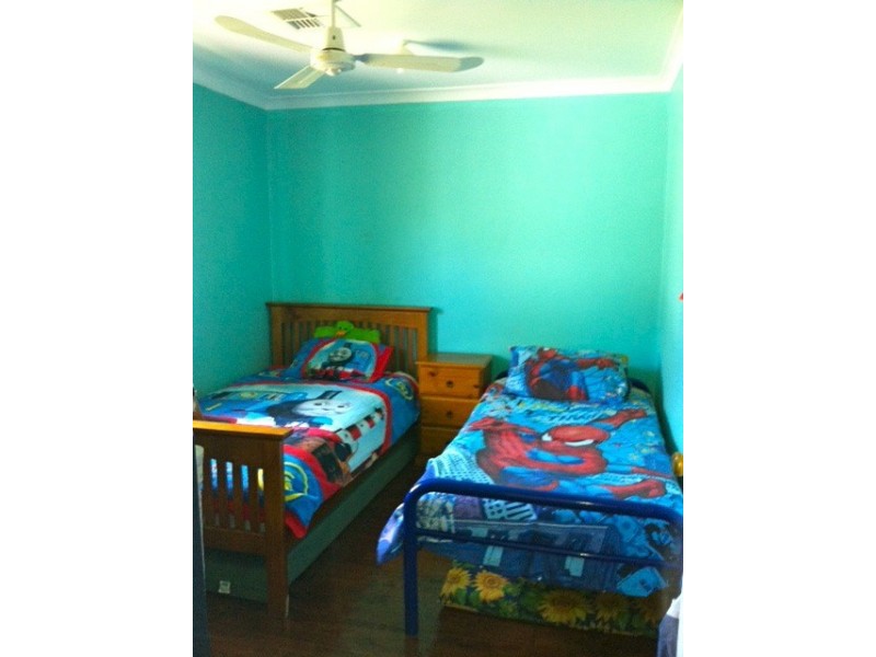 11 Pitt Street, Waroona WA 6215