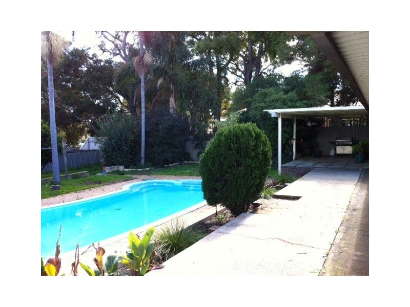 7 Armstrong Court, Waroona WA 6215