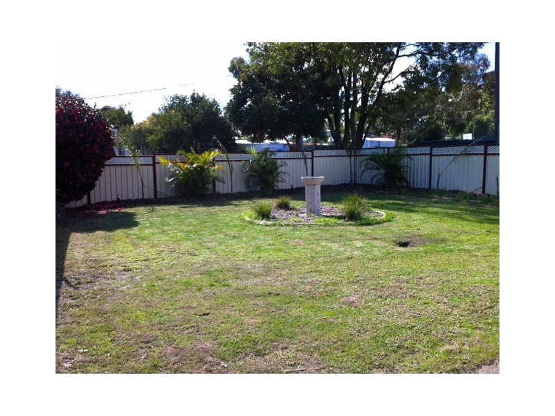 7 Armstrong Court, Waroona WA 6215