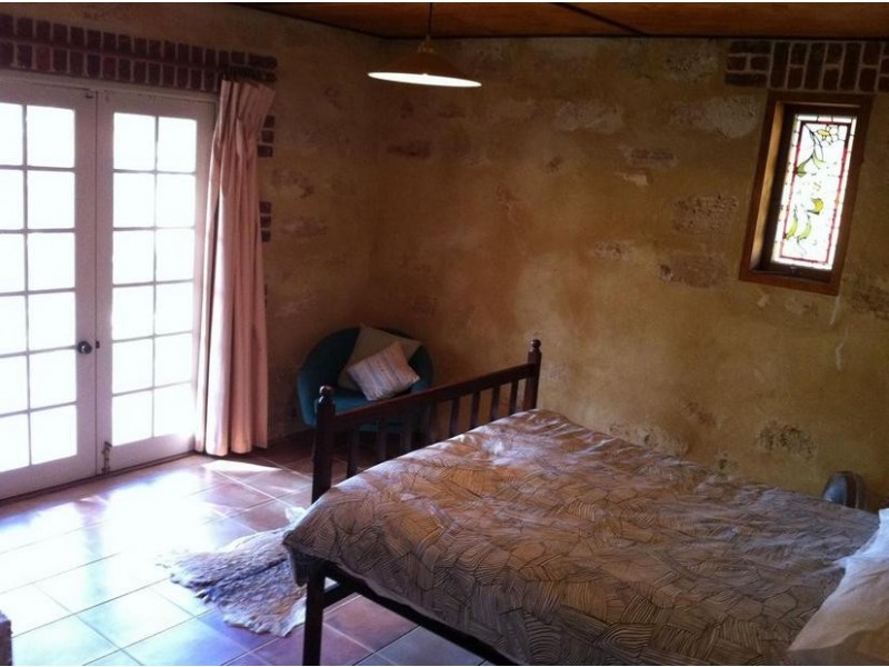 23 McLarty Street, Waroona WA 6215