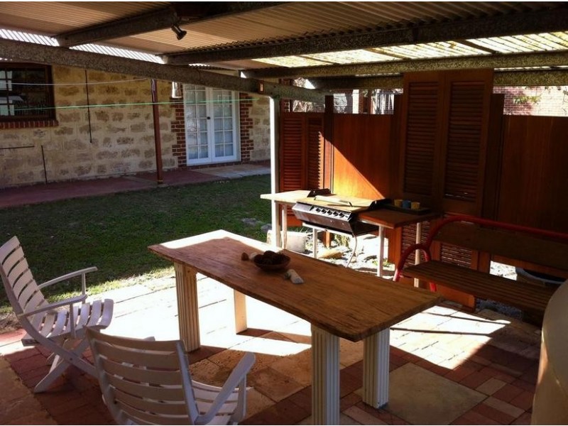 23 McLarty Street, Waroona WA 6215