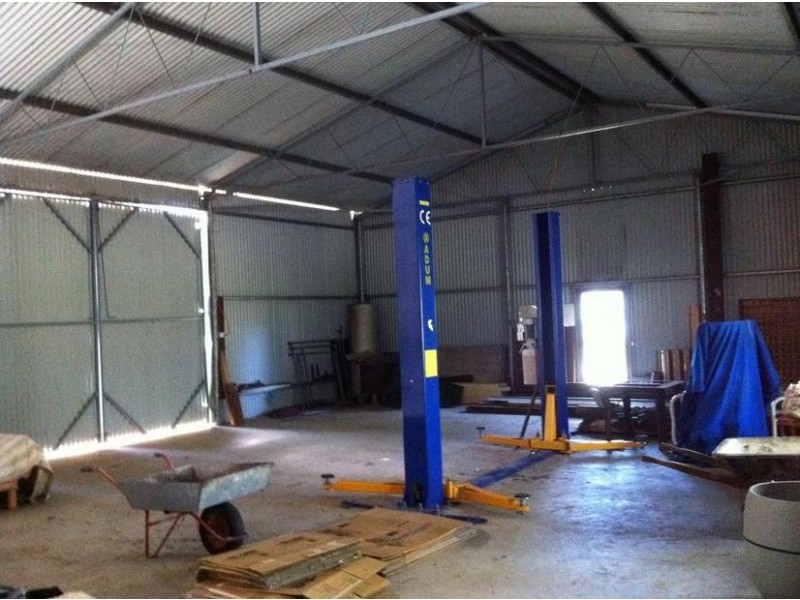 23 McLarty Street, Waroona WA 6215