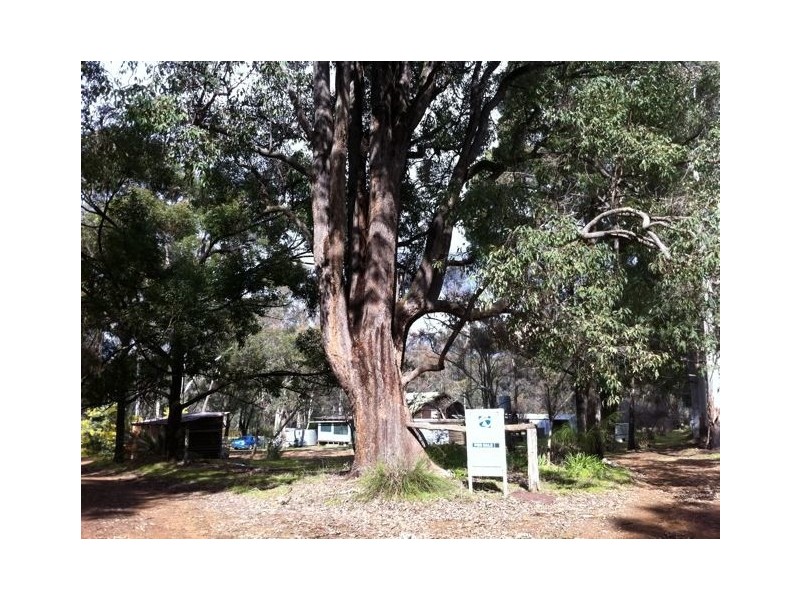 965 Batt Way, Dwellingup WA 6213