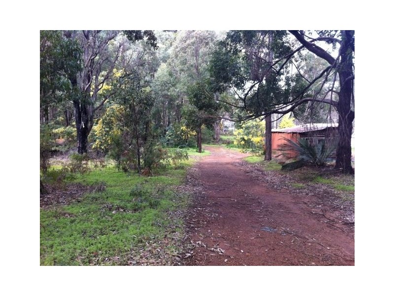 965 Batt Way, Dwellingup WA 6213