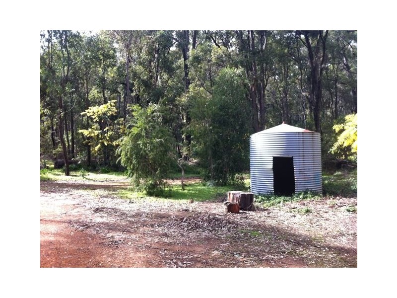 965 Batt Way, Dwellingup WA 6213